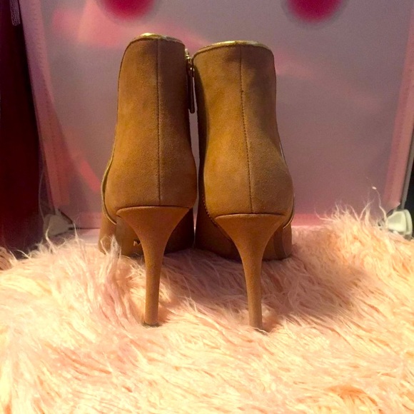 NWOT Michael Kors Suede Open-Toe Ankle Boot - Picture 4 of 5